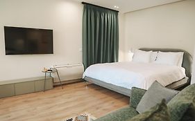 Heart Of Tirana Apartments